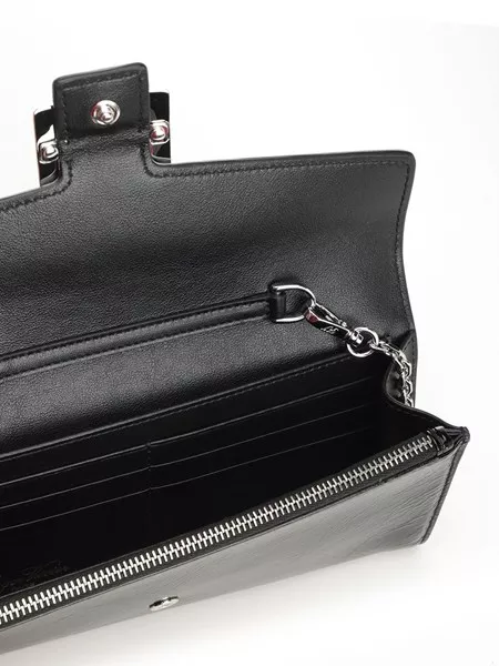Roger Vivier 