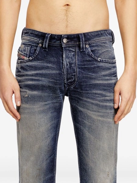 Diesel Jeans Uomo – Modello D-Luster, Vestibilità Regolare O Lunga, Denim Di Qualità, Capo Iconico Del Made In Italy