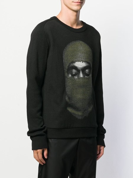 kanye west black hoodie