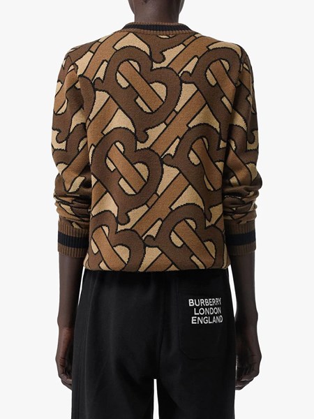 burberry v neck sweater