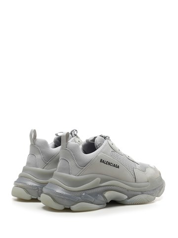 Balenciaga triple s 38 Brand new in box Comes with a dust