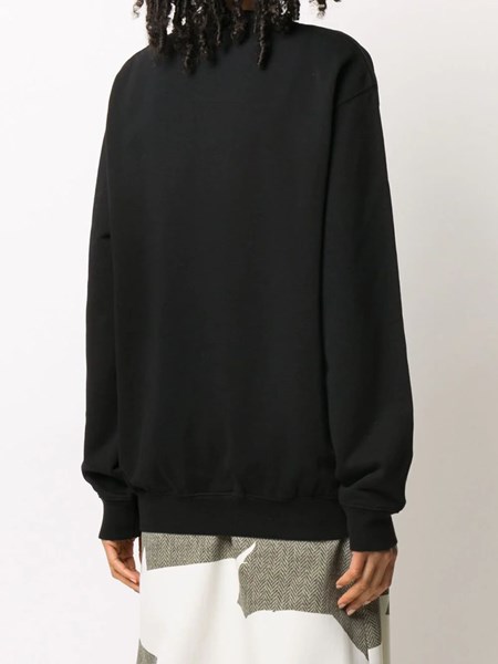 loose fit sweatshirt