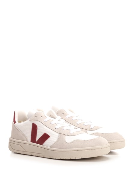 v10 leather trainers