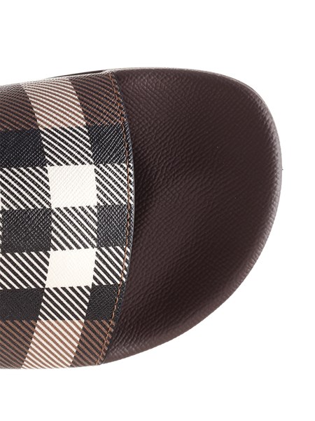 Burberry Uomo Sandali | FASHIOLA.it