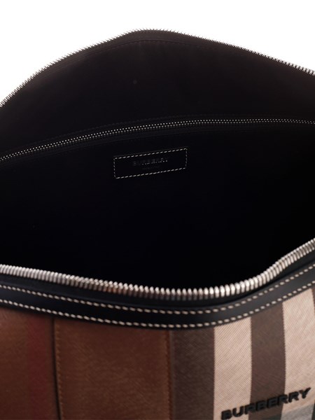 burberry travel pouch