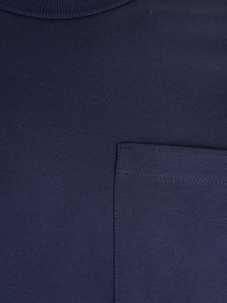 Blue crew-neck t-shirt with pocket